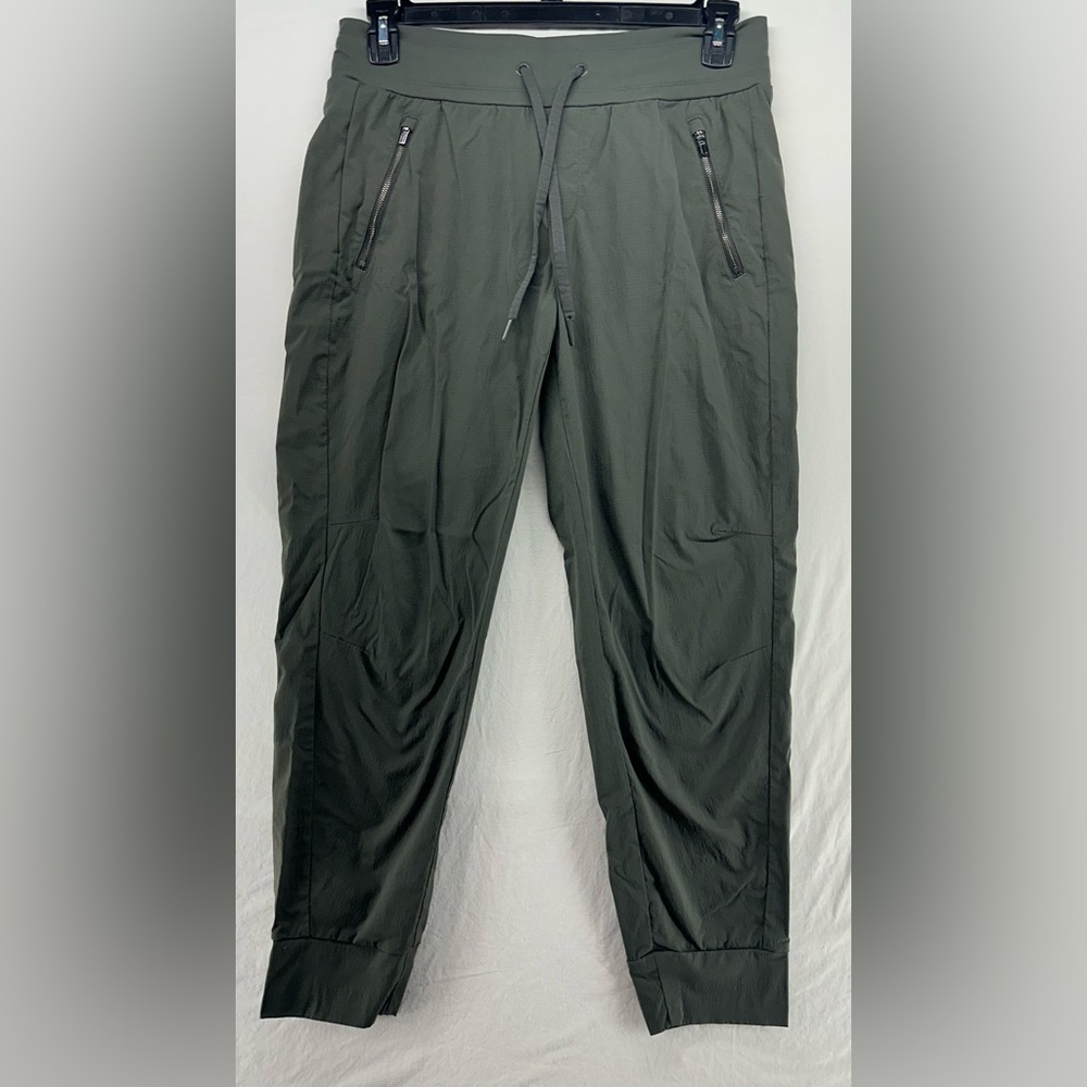 ATHLETA Trekkie Relaxed Mid Rise Jogger Solid Olive Green Casual Size 8